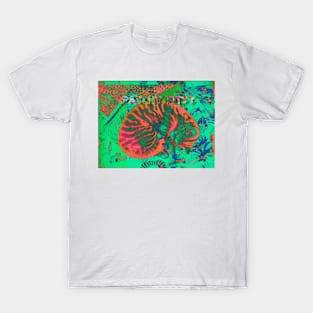 Abstract calm cat T-Shirt